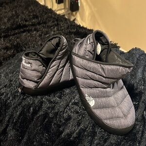 The North Face Black Quilted Slippers